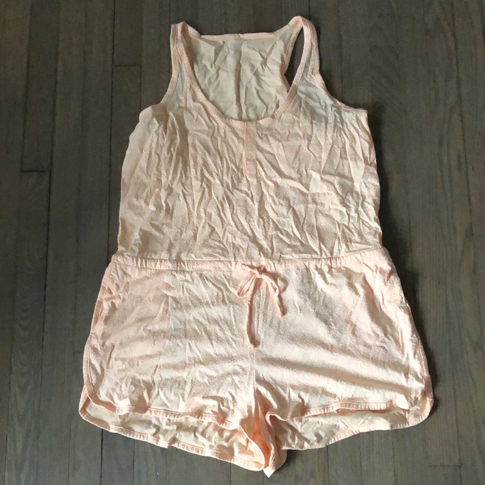 NWT Gap peach and white romper